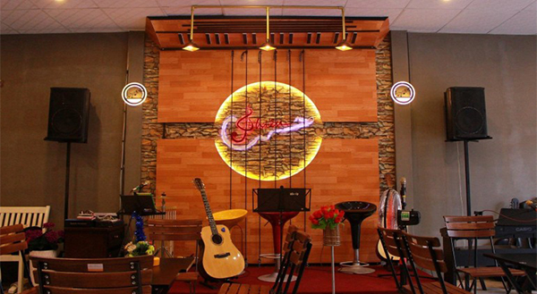 quán cafe âm nhạc