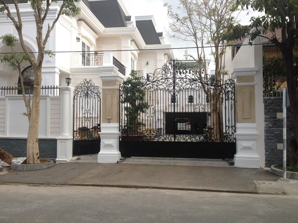 Phong thủy nhà sở hữu hai cổng